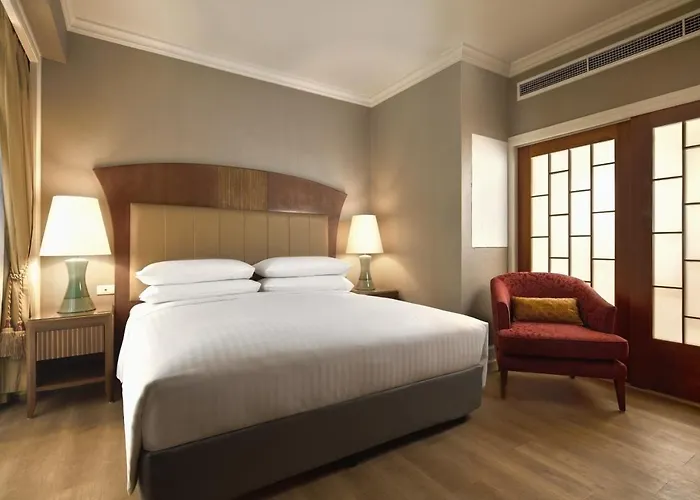 Mayfair, - Marriott Executive s